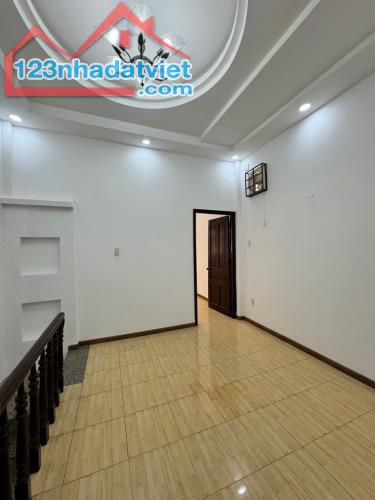 Nhà đẹp vào ở ngay P15 Tân Bình, 54m2, 3PN chỉ 4 tỷ 58 còn TL 0935767286 - 1