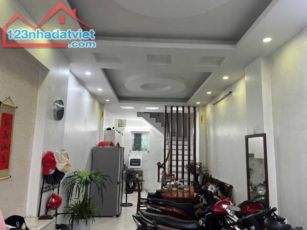 NHÀ QUẬN 1 GẦN PHỐ BÙI VIỆN & CÔNG VIÊN 23-9, HẺM 4M SÁT MẶT TIỀN, KINH DOANH, 25Mx3 4.5TỶ - 2