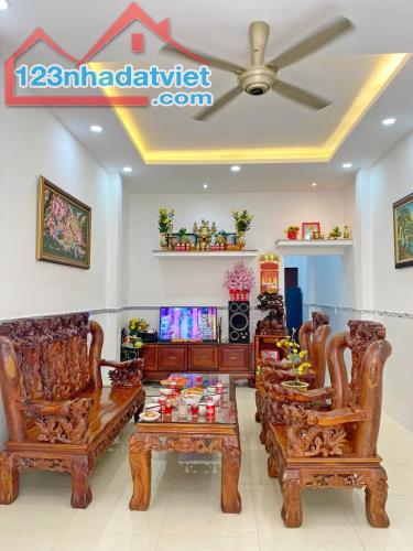 Mặt tiền kinh doanh ngay Lâm Văn Bền 4x18 70m2 chỉ 13 tỷ - 1