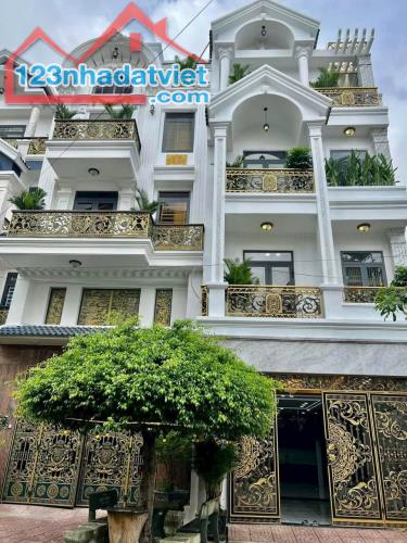 Nhà Phố Cao Cấp (5.6 x 18) KDC Đường 13m Trần Thị Năm (TCH10), Quận 12 Giá rẻ 9.48T