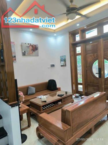 NGÕ Ô TÔ NHÀ ĐẸP THẠCH BÀN 45M2 x 4T 4 NGỦ, GẦN HÀ NỘI GARDEN CITY, HỒ ĐH. 5,95TỶ - 2