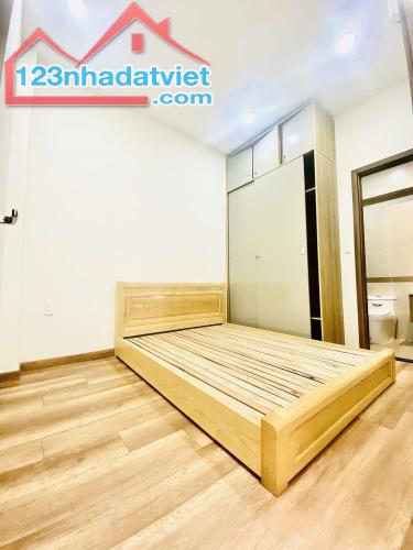 NHÀ BÁN TRƯỜNG CHINH - TÂN PHÚ -SÁT TÂN BÌNH, NGAY CỔNG NHÀ GA T3 - DT 48/74 M2 - 3 TẦNG - - 4