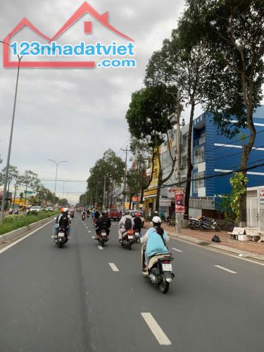 Nền mặt tiền Nguyễn Văn Cừ nd (đoạn KDC Hồng Phát), Ninh Kiều, Cần Thơ - 11.5 tỷ - 2