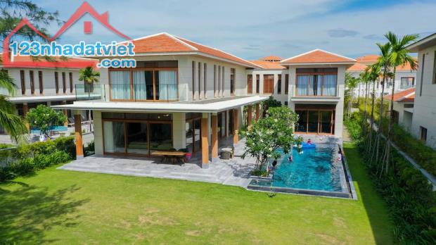 Cần bán căn biệt thự biển Ocean Villa Đà Nẵng - Diện tích 600m2 - Sổ hồng sở hữu lâu dài