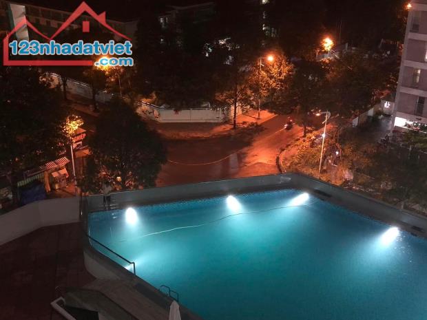 01 Suất NOXH nội bộ từ chủ đầu tư, giá 1,850 tỷ nhà đẹp 2PN 60m2. view hồ bơi, tầng đẹp.