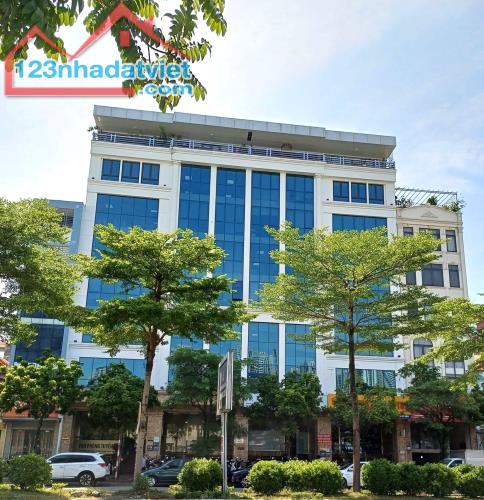 Nhà siêu khủng 180m2 Bát Khối-Thạch bàn, MT 25m, khu chia lô, view công viên, chỉ 41 tỷ.