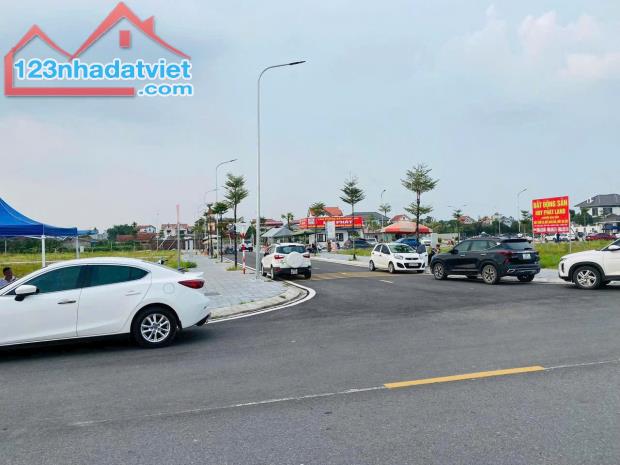 ĐẤU GIÁ TÂN DÂN, KHOÁI CHÂU, ĐƯỜNG 13.5M, VỈA HÈ 4M, VIEW CÔNG VIÊN, 95M, MT5M, 3X tr/m,09