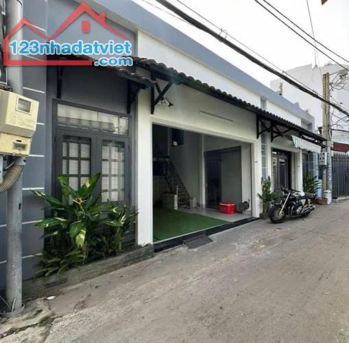 Bán Nhà DT 99M2 P.Quag Vinh hẻm Nhà Thuốc Sơn Minh, Ngã Ba Thành cách Phan Đình Phùng 300M