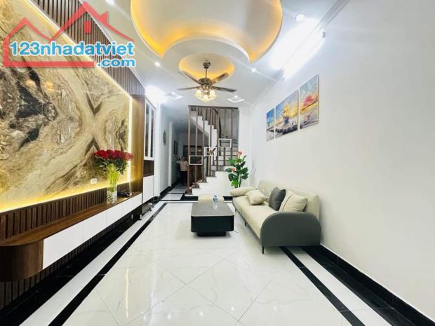 🏩NHÀ MỚI -CHÍNH KINH -THANH XUÂN -5 TẦNG 48M² -NỘI THẤT ĐẸP -Ở NGAY -10M RA ÔTÔ.  🎯Vị tr