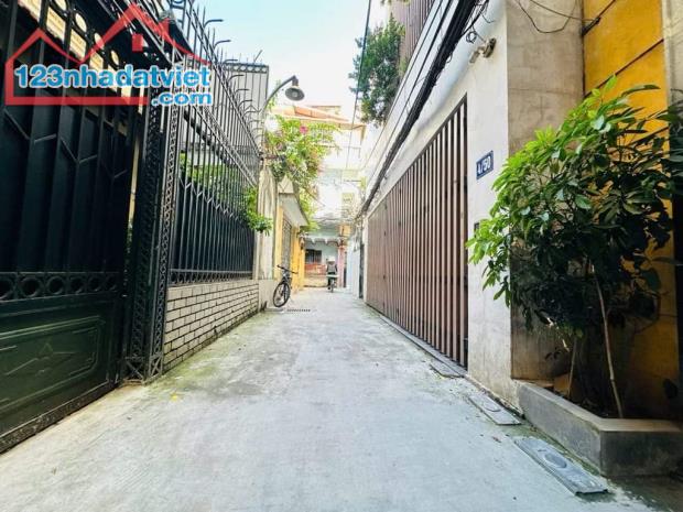 🏩NHÀ MỚI -CHÍNH KINH -THANH XUÂN -5 TẦNG 48M² -NỘI THẤT ĐẸP -Ở NGAY -10M RA ÔTÔ.  🎯Vị tr - 1