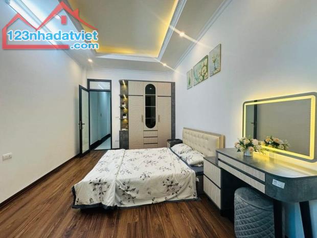 🏩NHÀ MỚI -CHÍNH KINH -THANH XUÂN -5 TẦNG 48M² -NỘI THẤT ĐẸP -Ở NGAY -10M RA ÔTÔ.  🎯Vị tr - 3