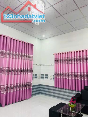 CẦN BÁN GẤP Căn nhà ở Củ Chi, Diện tích 90m2, giá 750tr, SHR. - 2