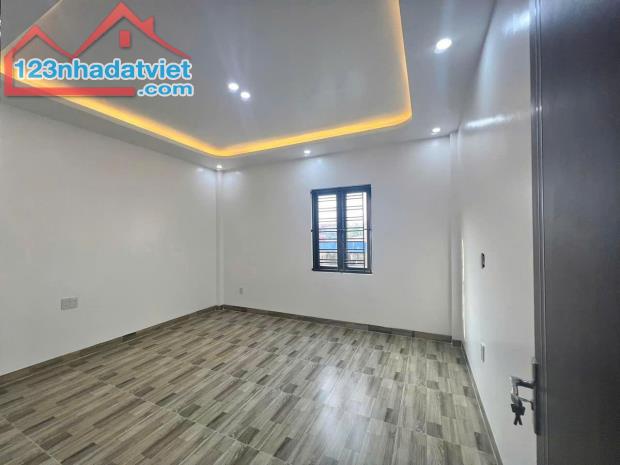 Bán nhà 3 tầng siêu đẹp Trại Chuối, Hồng Bàng, Hải Phòng. 52,8m2 đường ô tô chỉ 3,2 tỷ - 3