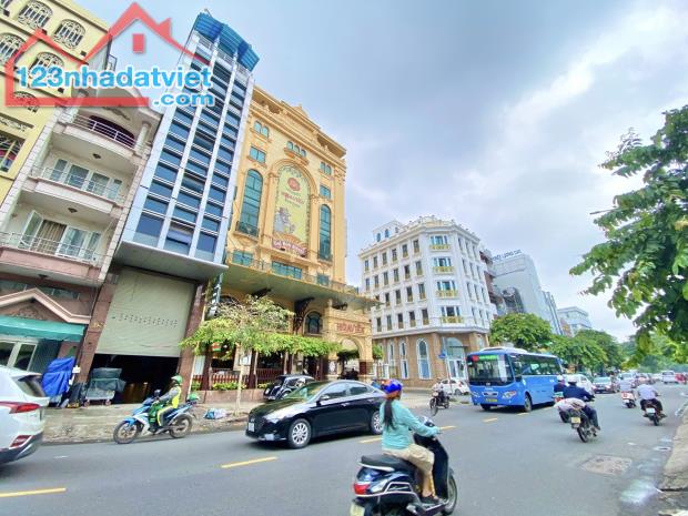 Bán building văn phòng 2MT đường Phổ Quang F2 Tân Bình Hầm 11 tầng thang máy Giá 38 tỷ - 2