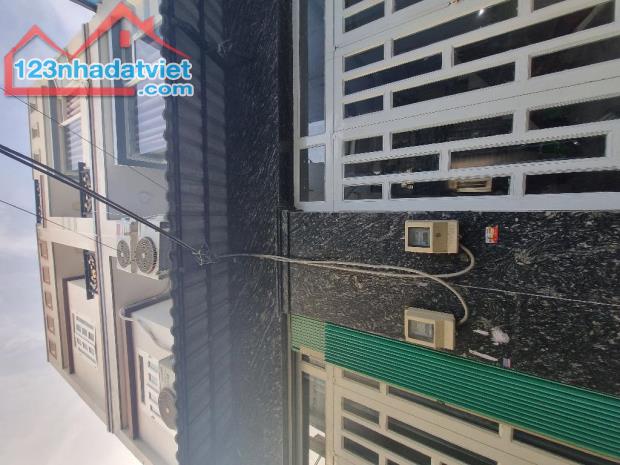 Bán Nhà 108m2, 4 Tầng, 8PN, Giá Tốt Tại Quận 8