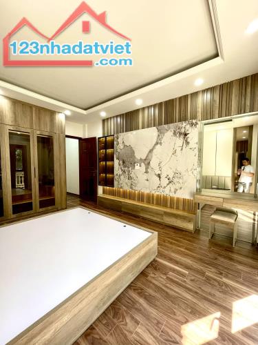 CHỈ 60 TỶ - 160M2 TÔ NGỌC VÂN -  MẶT TIỀN 8M - LÔ GÓC - KINH DOANH - THANG MÁY -  09834582 - 1