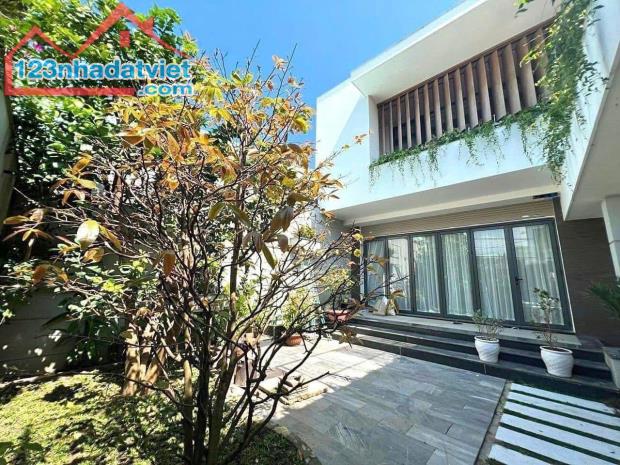 BÁN VILLA 8PN KĐT NAM VIỆT Á - 460M2 NGANG 11M - DÒNG TIỀN HƠN 50TR/TH - 🔥CHỈ NHỈN 18TỶ🔥 - 1