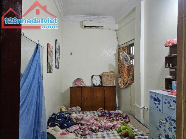 BÁN NHÀ PHỐ MINH KHAI, 42.7 M2, 3 TẦNG, mt 4.2M. GIÁ 7 TỶ - 2