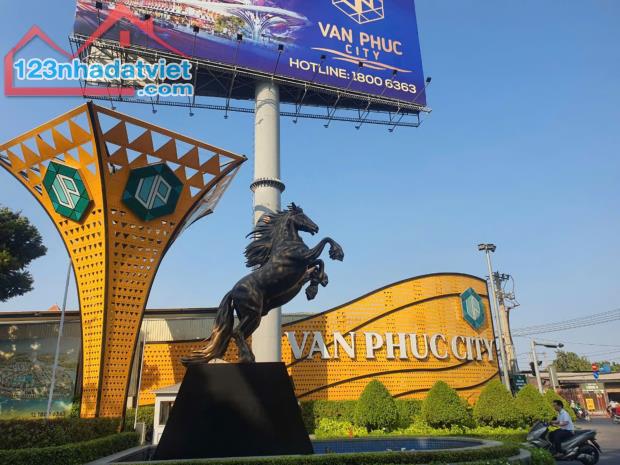 Bán gấp vạn phúc city, dt 319, 1 hầm, 5 tầng, thu nhập khủng gần 2 tỷ/ năm. gía 60  tỷ. - 1