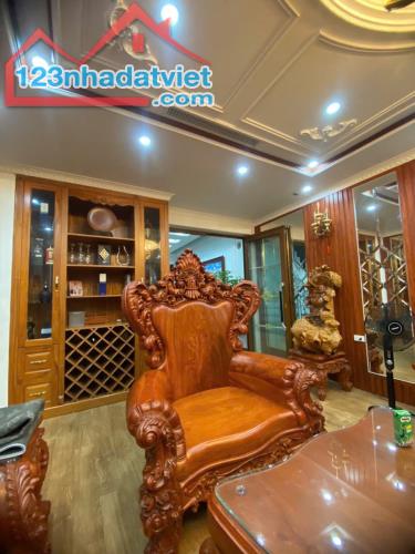 Nhà đẹp nội thất xịn đường ô tô tránh ngõ Phố Bát Khối Long Biên DT 76m2 . Giá 21 tỷ - 1