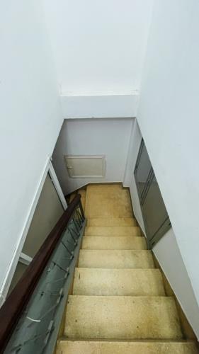 Gấp bán nhà Quận 1, đất 240m2 giá 70 tỷ, gần cạnh Mặt tiền Lê Thị Riêng. - 4