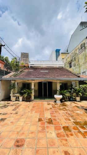 Gấp bán nhà Quận 1, đất 240m2 giá 70 tỷ, gần cạnh Mặt tiền Lê Thị Riêng. - 5