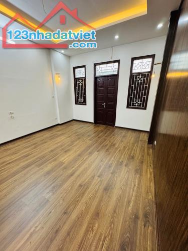 Bán nhà KĐT Văn Quán 40m2 MT 4m, Ô tô đỗ cửa, Kinh doanh, 9.2 tỷ.