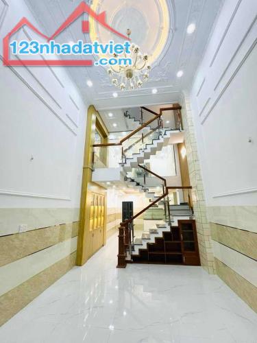 KHU PHÂN LÔ VIP LÊ VĂN QUỚI - 60M2 - 5 TẦNG - 5PN - CHỈ 6,x TỶ