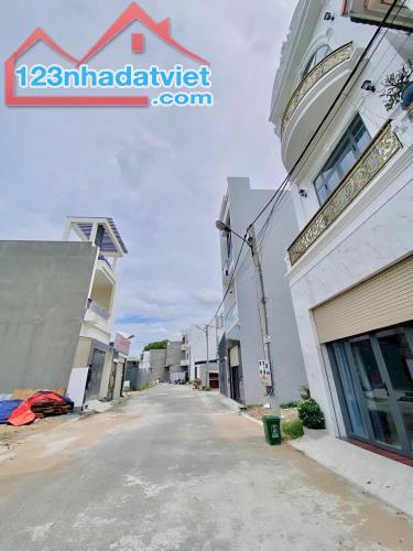 Bán lô đất đẹp tại KDC Hóa An chỉ cách Hoàng Minh Chánh 100m, SHR thổ cư, đường ô tô 7 chỗ - 3