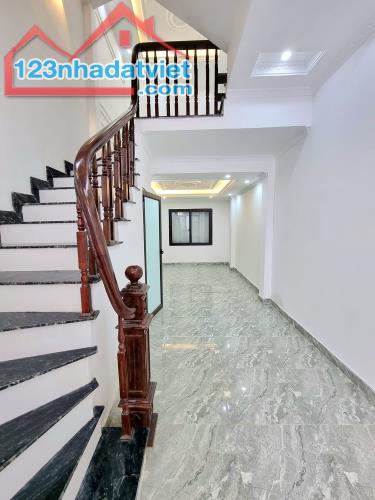 NHÀ ĐẸP Ở NGAY - TẢ THANH OAI - 2 THOÁNG TRƯỚC SAU - GIÁ TỐT - 37M2,4 TẦNG - CHỈ HƠN 4 TỶ - 1