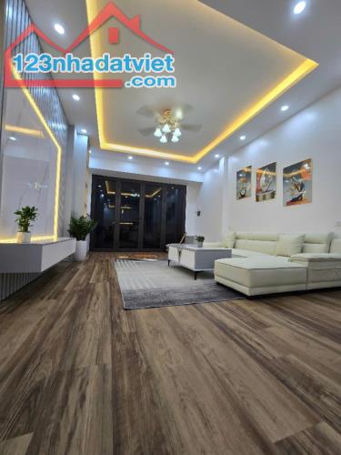 Bán nhà phố Nguyễn Văn Trỗi  - Phương liệt , DT :50m2 , Giá Nhỉnh 7 tỷ , gần oto - 1