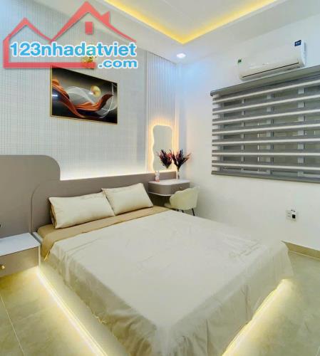 Nhà Mặt Tiền 4 Tầng, Phường Trường Thọ, Thủ Đức, Giá Tốt Chỉ 10 Tỷ - 2