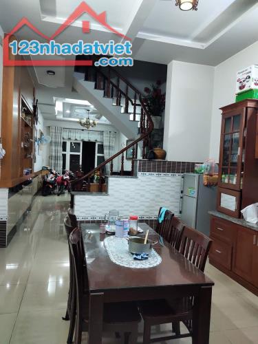 QUẬN 12, BÙI VĂN NGỮ-BÁN NHÀ 96M2, 3 TẦNG HẺM XE TẢI, CHỈ 5.6 TỶ - 1