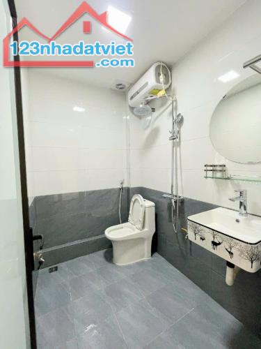 nhà hiếm phố Tân Mai ,ô tô đỗ cửa ,kinh doanh ,4 tầng  ,giá nhỉnh 3 tỷ 65 , tặng toàn bộ n - 2