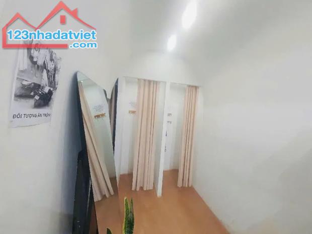 BÁN NHÀ MẶT PHỐ ĐẶNG VĂN NGỮ, ĐỐNG ĐA. 31M2 5 TẦNG, KINH DOANH VÔ CÙNG SẦM UẤT, GIÁ TRONG - 2