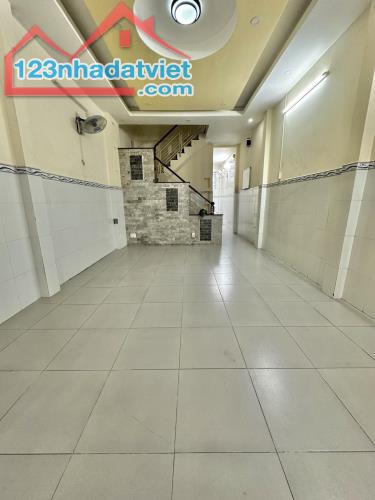 Bán Nhà HXH Thông - Tân Sơn Nhì - Tân Phú - 62M2 - Chỉ 5.x T ỷ