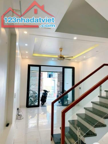 Bán nhà Trần Nguyên Hãn, Nghĩa Xá, Lê Chân, HP. 4 tầng, 60m2, 4,25 tỷ.