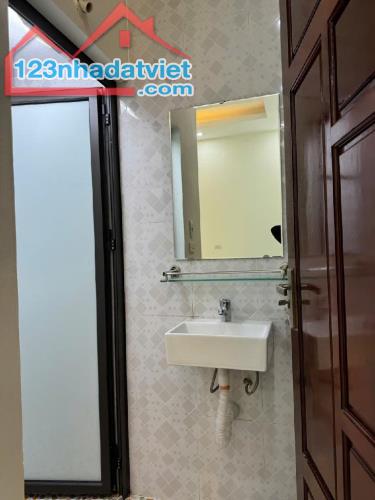 Bán Nhà Dân Xây Phố Việt Hưng, Long Biên 57m2, 4T chỉ 6,27 tỷ (cam kết chuẩn) - 1