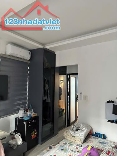 CHỈ HƠN 4 TỶ ĐỐI DIỆN BV 175, 41M2, 3 TẦNG Ở NGAY, GIÁP PHÚ NHUẬN, VUÔNG ĐẸP, TẶNG FULL NT - 3