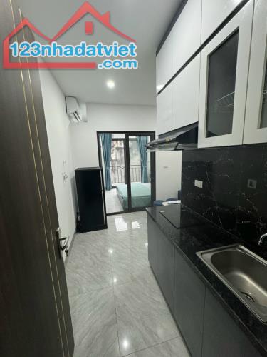 (Siêu phẩm) Tòa Apartment 132m2 x 25P tại Đức Diễn - Đường 2 ô tô tải tránh. Dòng tiền 2 - 4