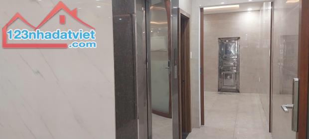 ► Mặt Tiền Nguyễn Hữu Thọ, Ngã tư, 125m2, 5.5 tầng, Thang máy, Kinh Doanh Đỉnh, Văn Phòng - 4