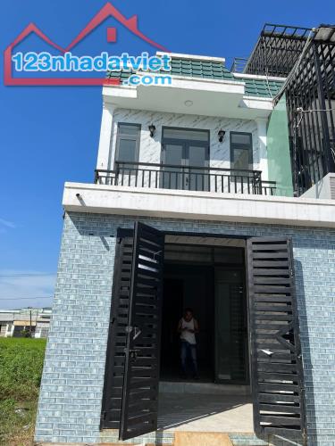 BÁN NHÀ KẾ BÊN BỆNH VIỆN NHI ĐỒNG 3, KHÔNG BỊ TRANH CHẤP. Tân Kiên Bình Chánh