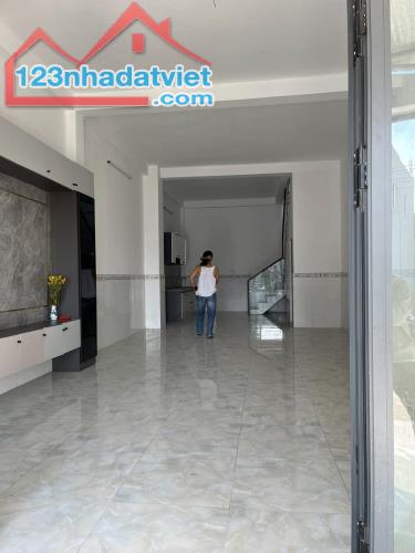BÁN NHÀ KẾ BÊN BỆNH VIỆN NHI ĐỒNG 3, KHÔNG BỊ TRANH CHẤP. Tân Kiên Bình Chánh - 3