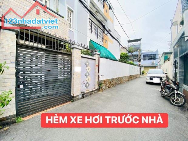 Ngay THPT Nguyễn Trung Trực - HXH 7 chỗ - (4.7 x 11)m - 3 Phòng ngủ