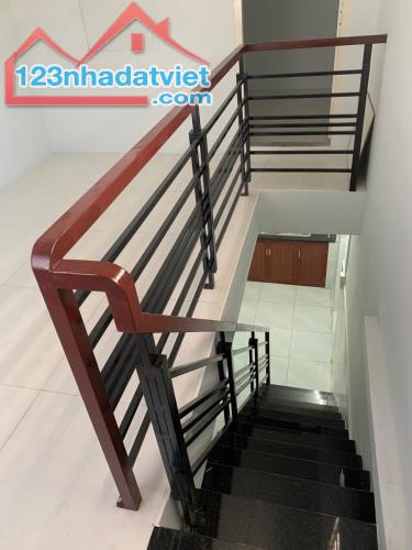 BÁN NHÀ 2 TẦNG HẺM HƯƠNG LỘ NGỌC HIỆP, CÁCH ĐƯỜNG CHÍNH CHỈ 50M. 1TY9. LH 0935 964 828 - 2