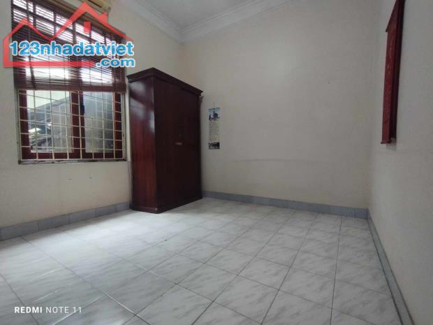 Cho Thuê Nhà Hoàng Hoa Thám, Ba Đình, 70m2, 2 Tầng, Gần Phố, Tiện Ích, Giá Thuê 10 Triệu - 1