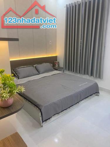 Nhà đẹp vào ở ngay Nguyễn Phúc Chu, Tân Bình, 51m2, 3 tầng, 4PN chỉ 4,8 tỷ còn TL 09357672 - 4