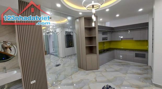 Bán nhà đường Hai Bà Trưng, An Biên, Lê Chân, HP. 4 tầng, 60m2, 4,6 tỷ, ngang 8m.