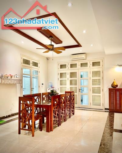 BIỆT THỰ CIPUTRA - 230M2 - 4 TẦNG - MẶT ĐƯỜNG ĐÔI - VỈA HÈ RỘNG - VIEW CÔNG VIÊN - 2