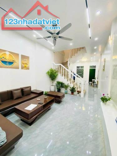 BÁN NHÀ XUÂN ĐỈNH 40M2 - NHÀ ĐẸP - NGÕ RỘNG - 1 NGOẶT VÀO NHÀ CHỈ 6.6 TỶ